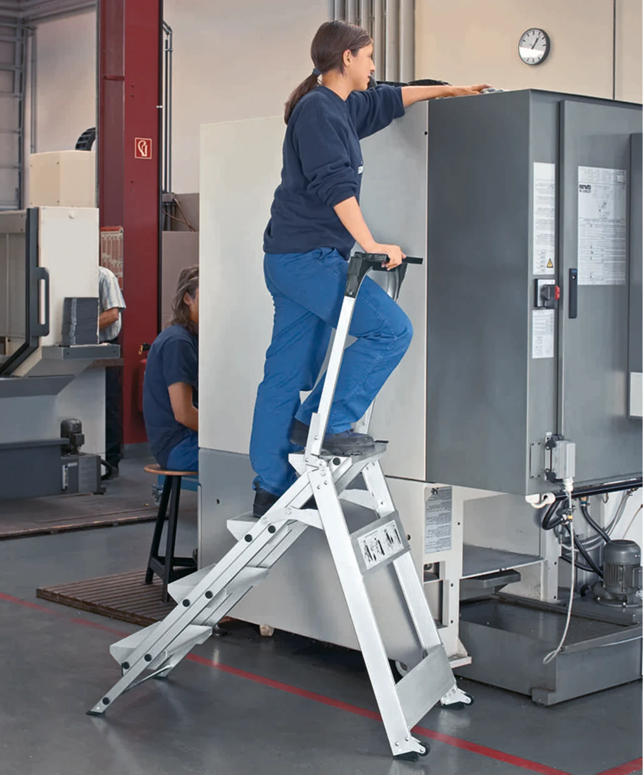 biztonsagi_lepcsok_fellepok_osszehajthato_biztonsagi_lepcsok_z500_4_ad6b6b3f2d