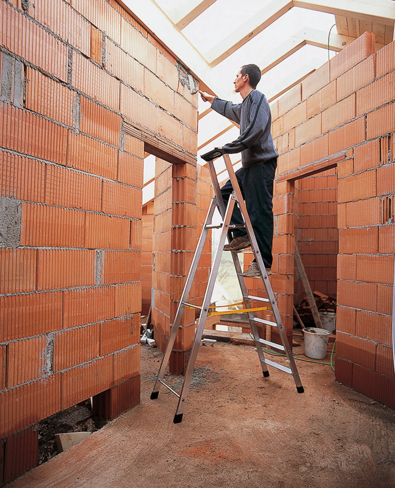 egyoldalonjarhato_kisipari_z300_Peremezett_lepcsos_4_f2baca5260